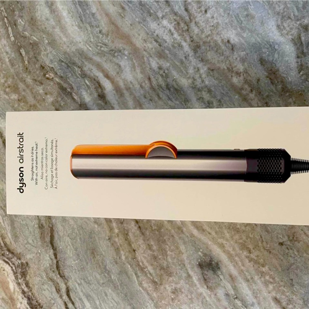 Dyson Airstrait unopened.